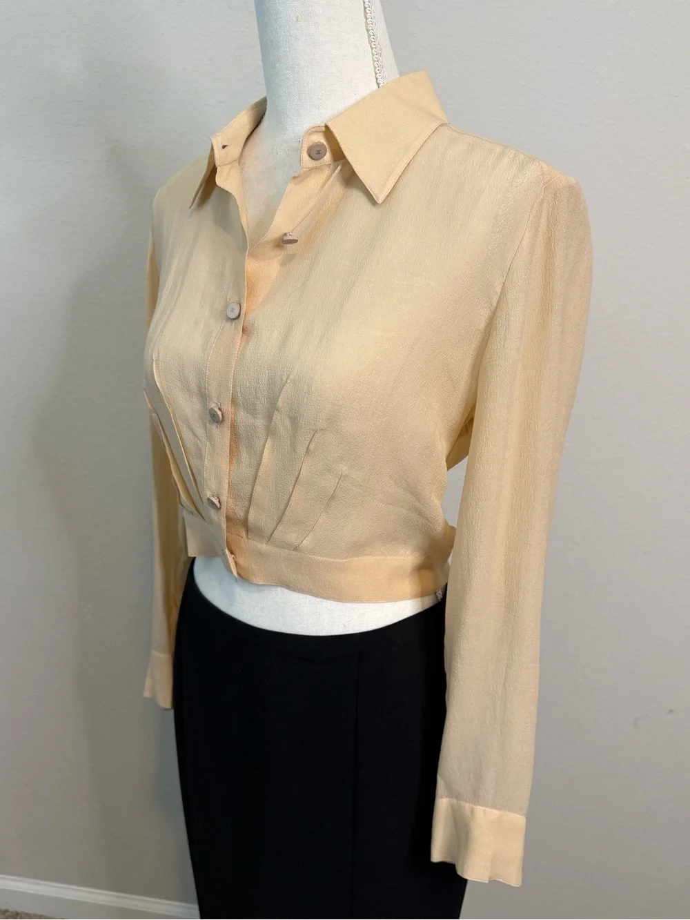 Classic CHANEL 2001A Nude Beige  Silk Sheer Cropped Shirt CC Logo Buttons FR 40